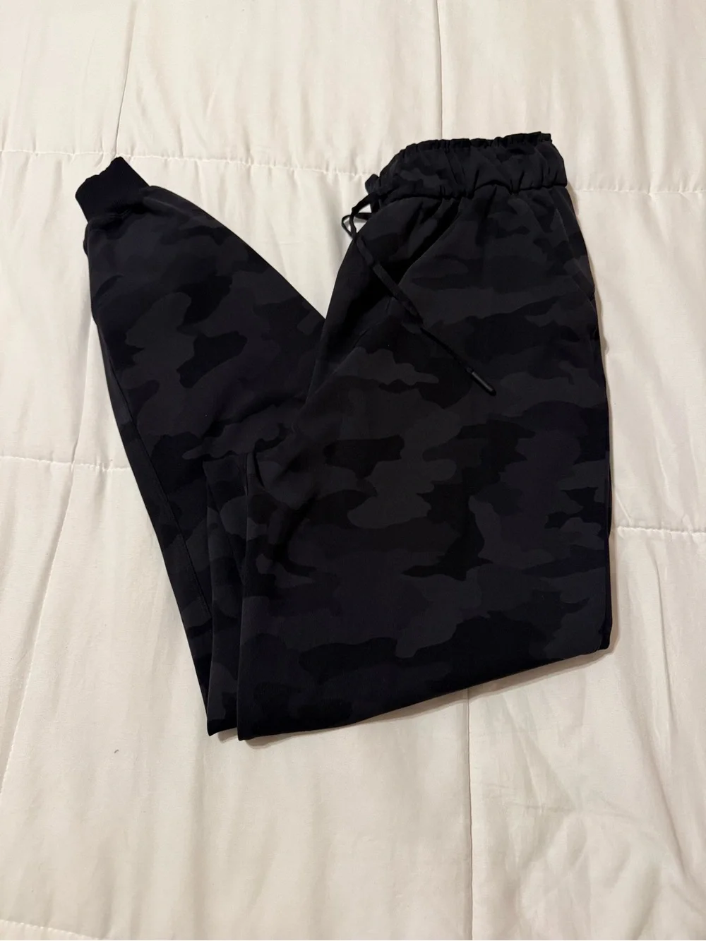 Lululemon Stretch High-Rise Jogger camo